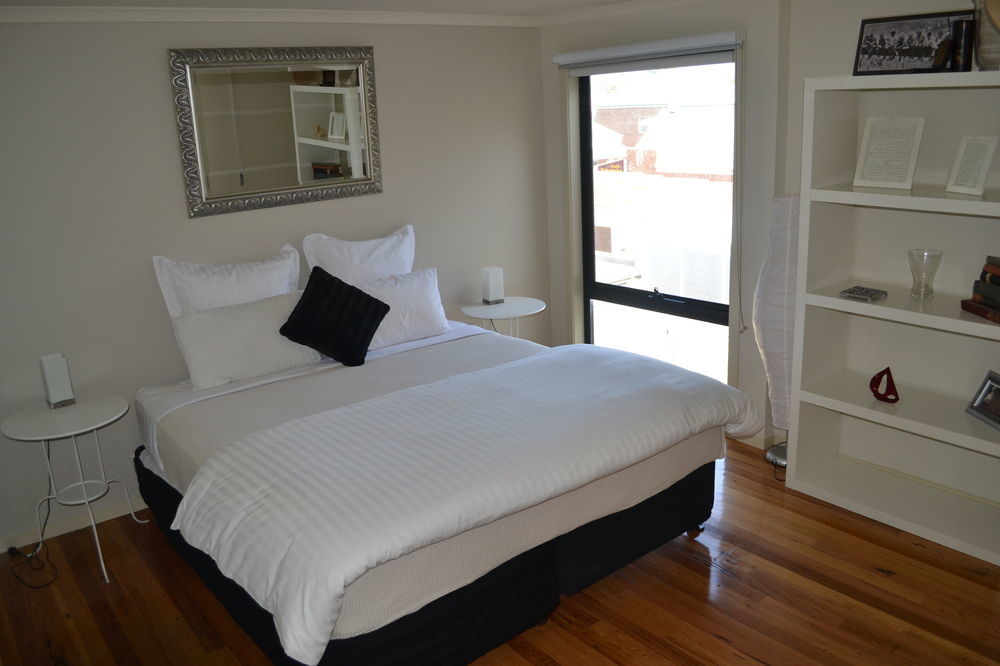 Metung Waters Motel And Apartments ภายนอก รูปภาพ